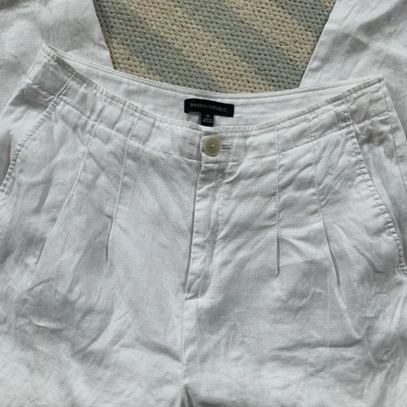 Banana Republic Wide Leg Linen Pants - Subtle Pleats - Picture 5 of 8